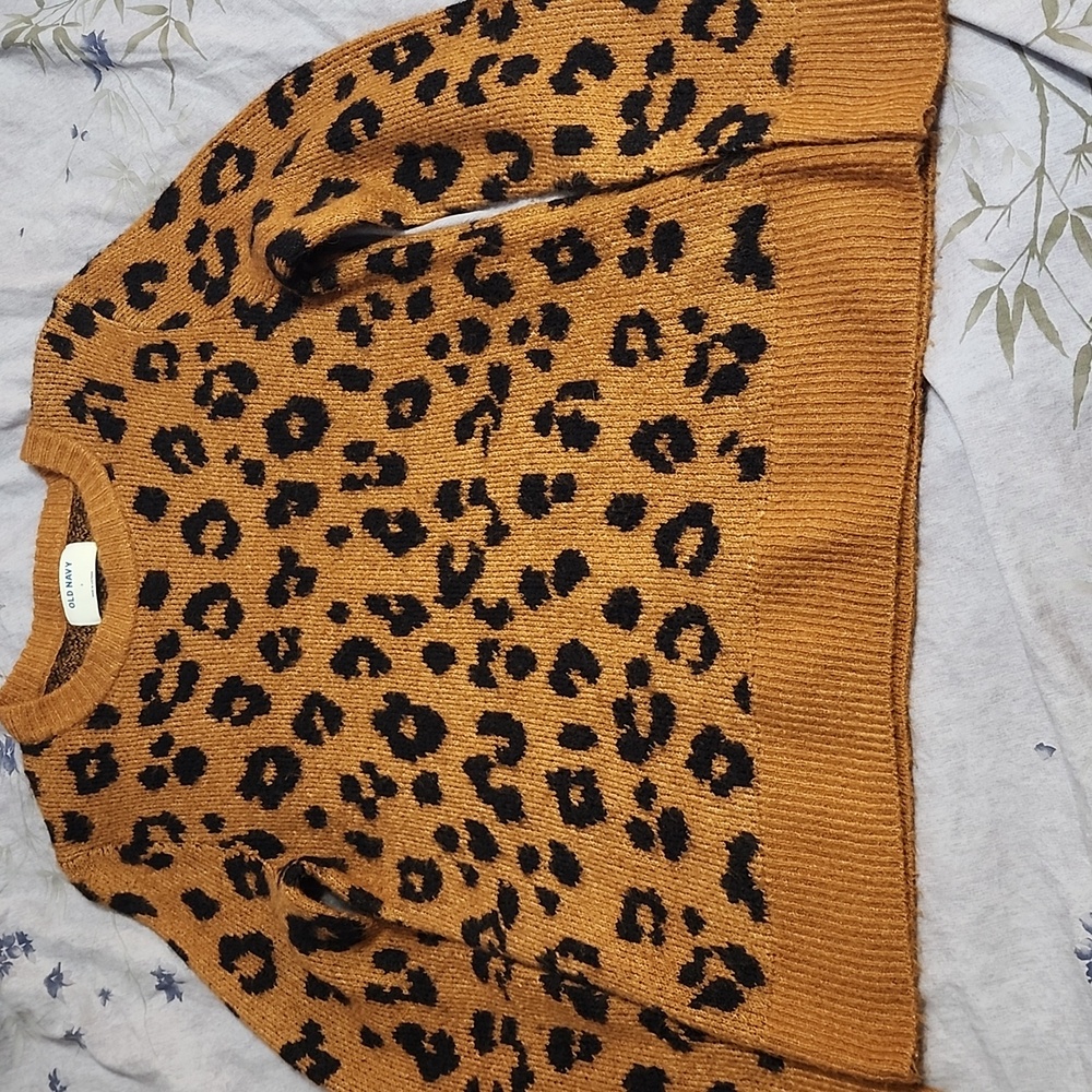 Old Navy Tan Leopard Print Sweater